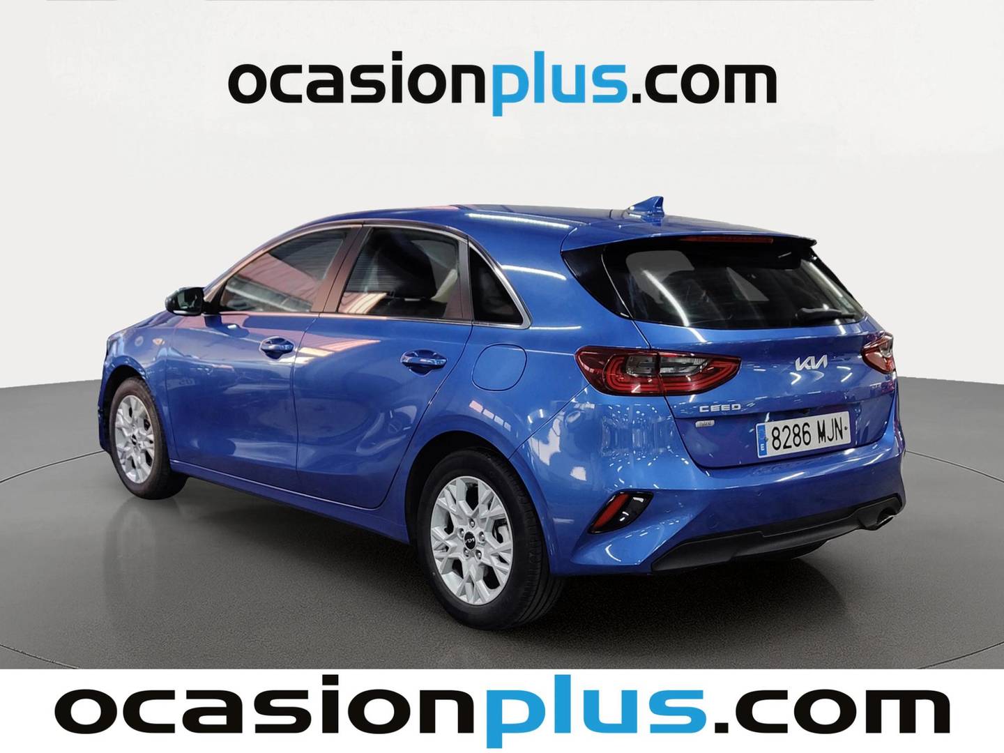 Foto trasera KIA Ceed KIA Ceed Ceed 1.6 MHEV iMT Drive (136 CV) izquierda