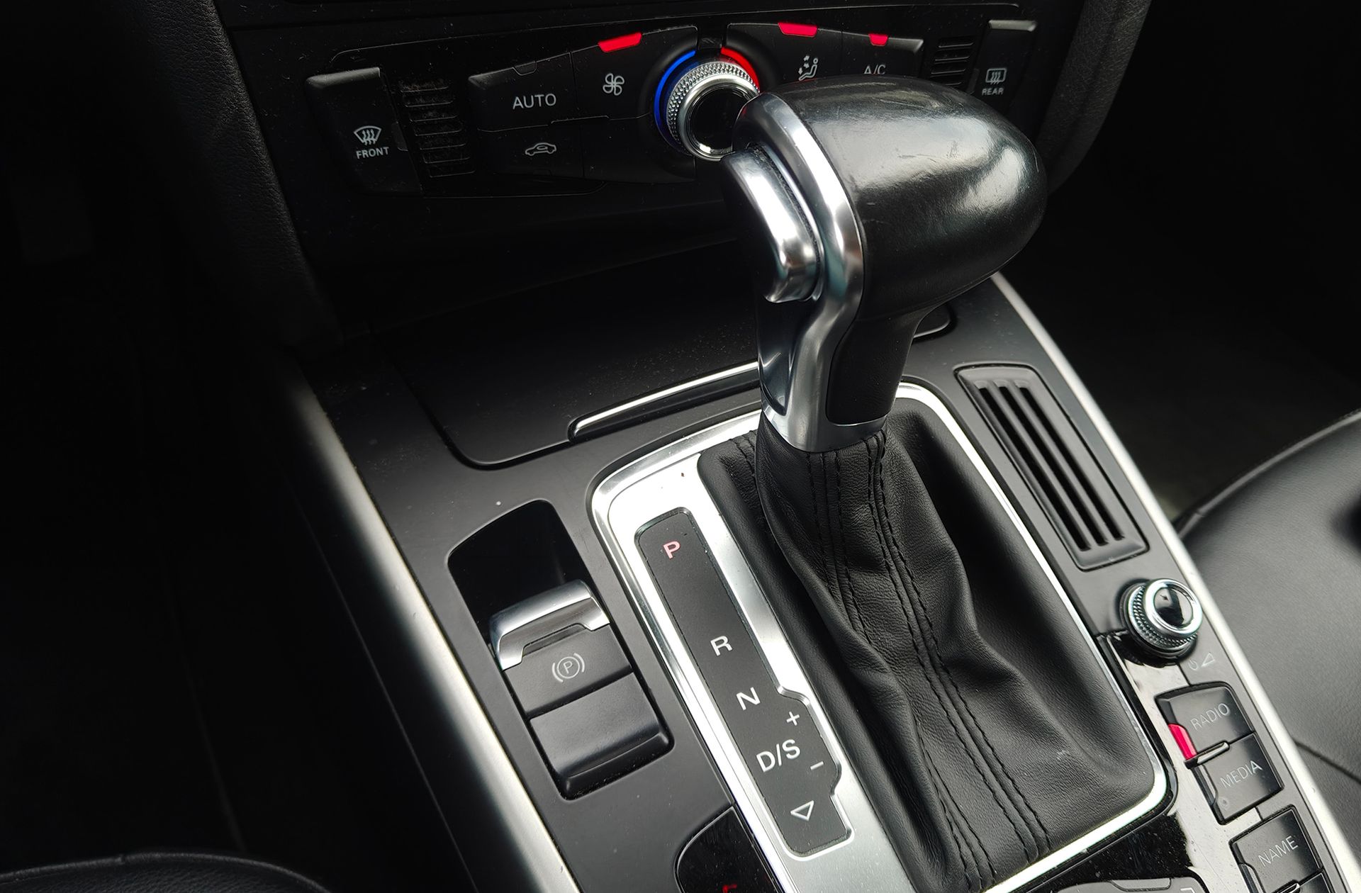 Audi A4 Avant S line edition 2.0 TDI multitronic - foto 5