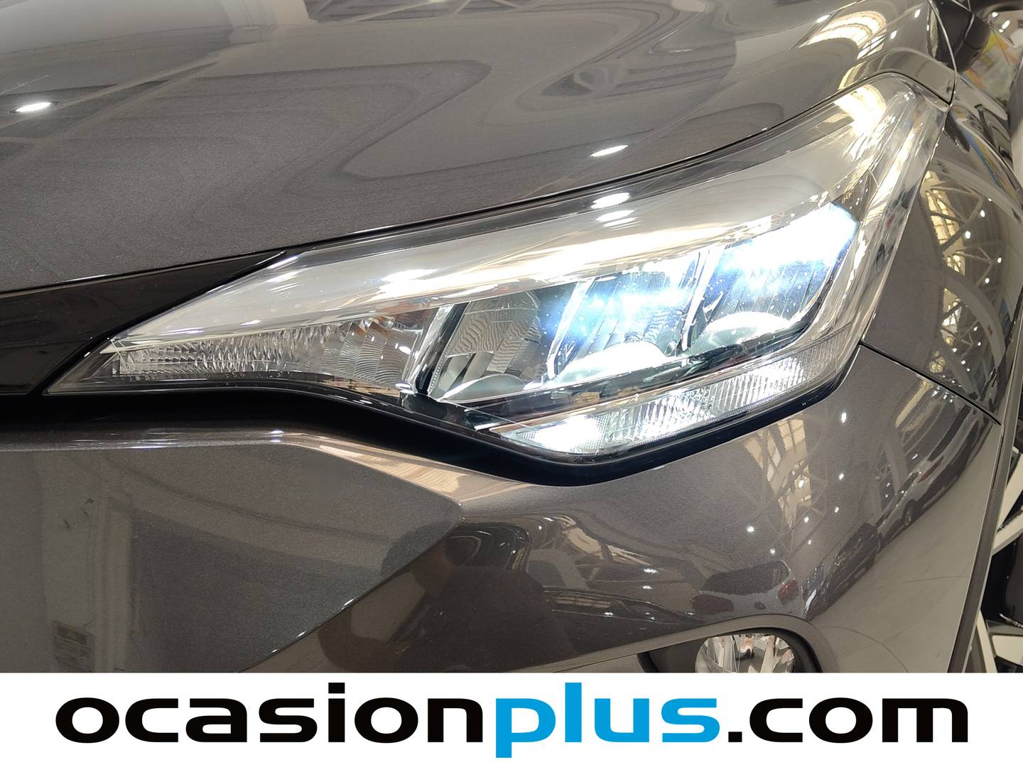 Acabados Toyota C-HR Toyota C-HR 1.8 125H Advance (122 CV)