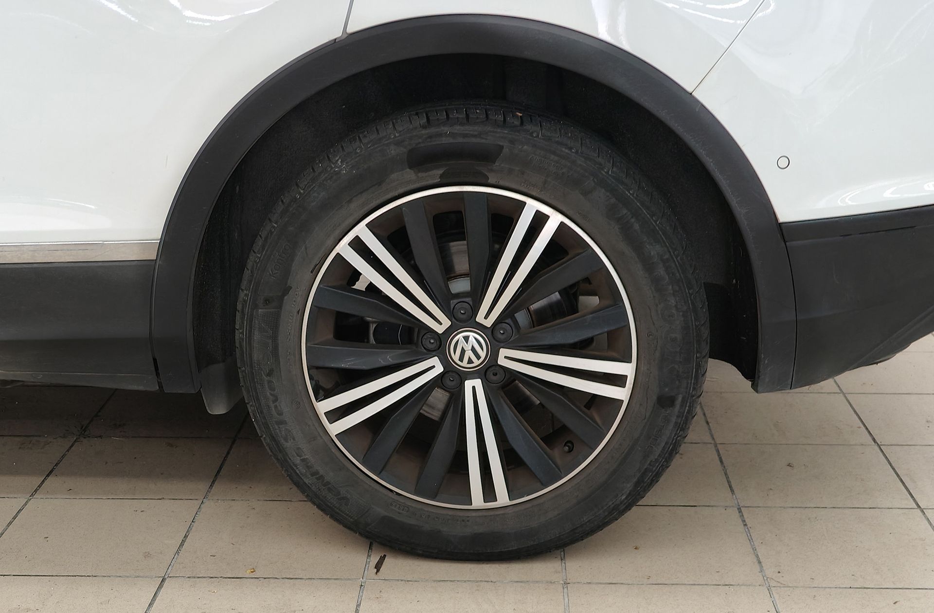 Volkswagen Tiguan Advance 1.5 TSI - foto 40