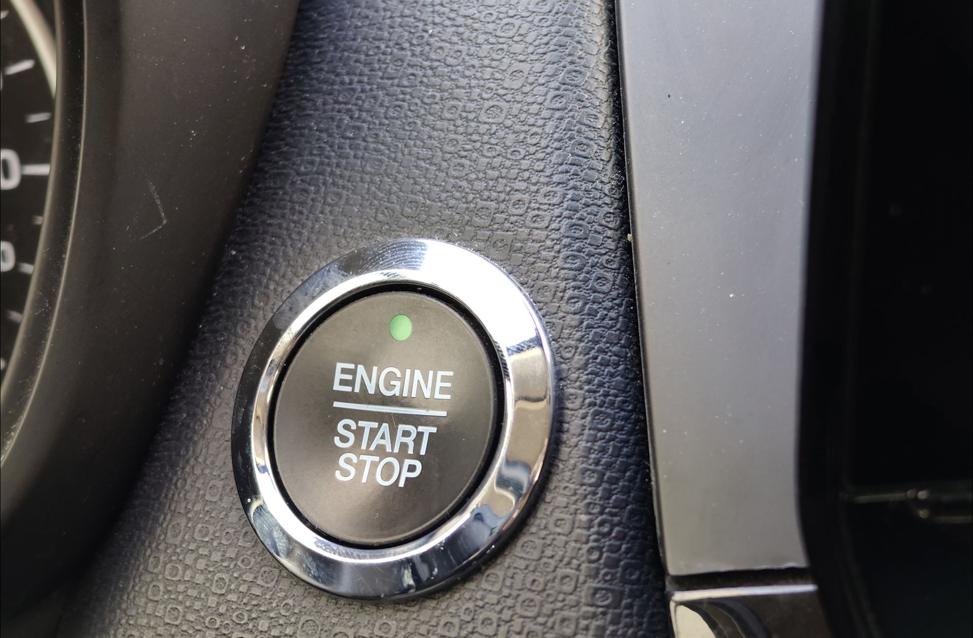 Ford EcoSport 1.0T EcoBoost ST Line - foto 32
