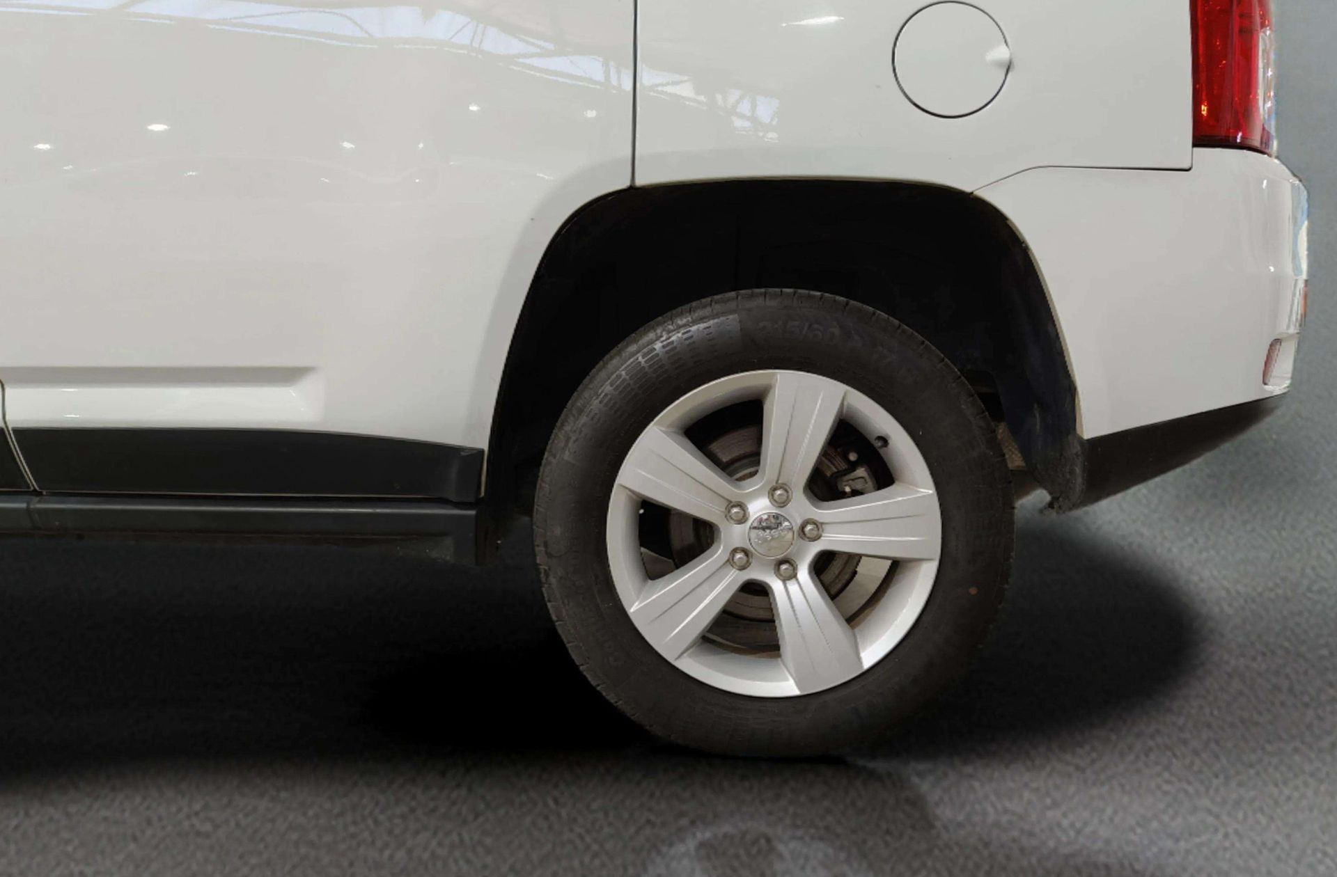 Jeep Compass 2.2 CRD Sport 4x4 - foto 28