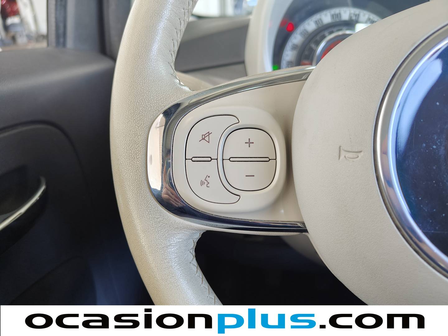 Foto Fiat 500 Fiat 500 1.2 8v Lounge (69 CV)