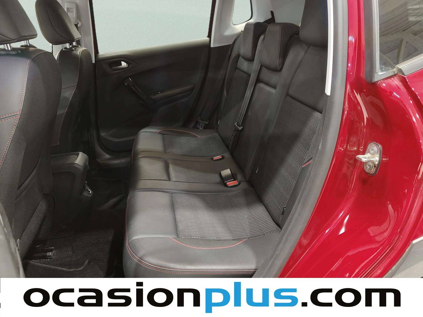 Foto asientos traseros Peugeot 2008 Peugeot 2008 PureTech 130 S&S GT Line (130 CV)