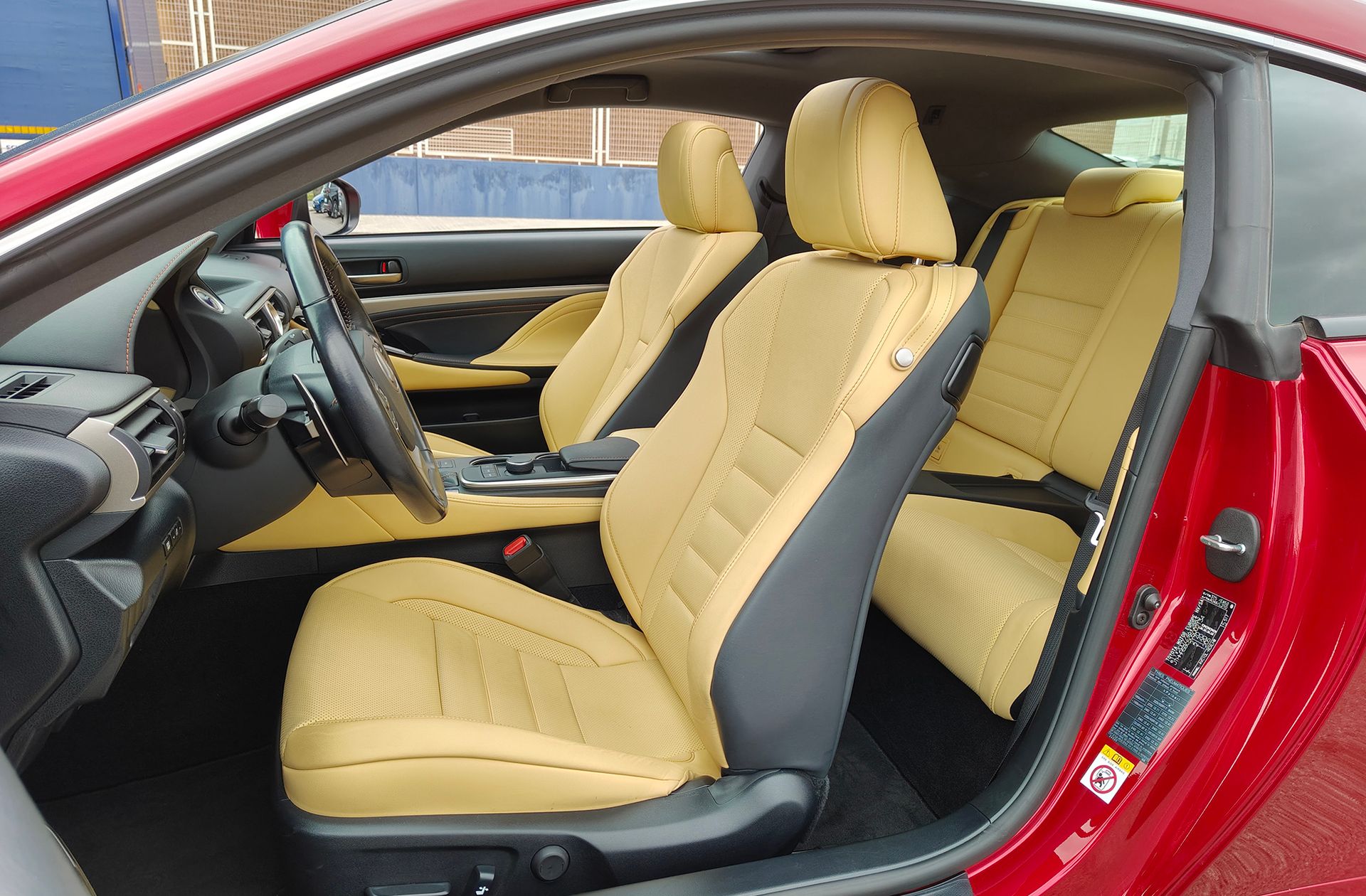 Lexus RC 300h Executive - foto 10
