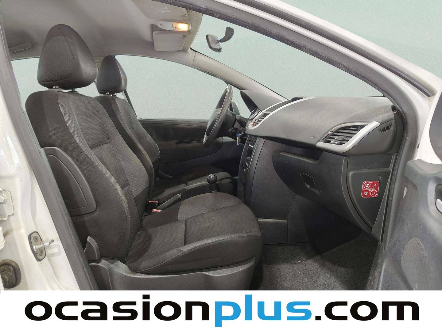 Peugeot 207 Peugeot 207 1.4 Confort (75 CV) km 0