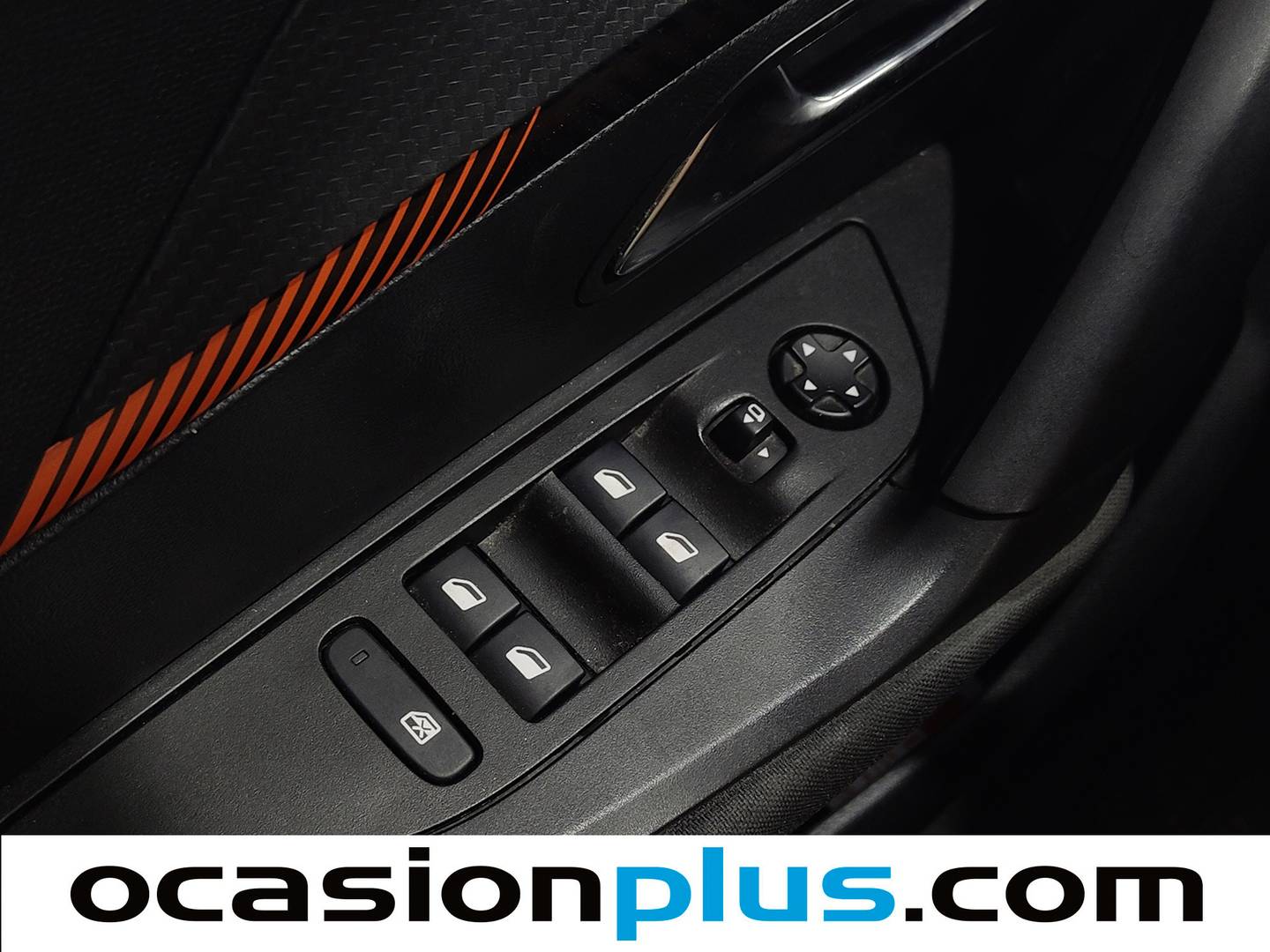 Peugeot 2008 Peugeot 2008 Puretech 100 S&S Active Pack (100 CV) gasolina