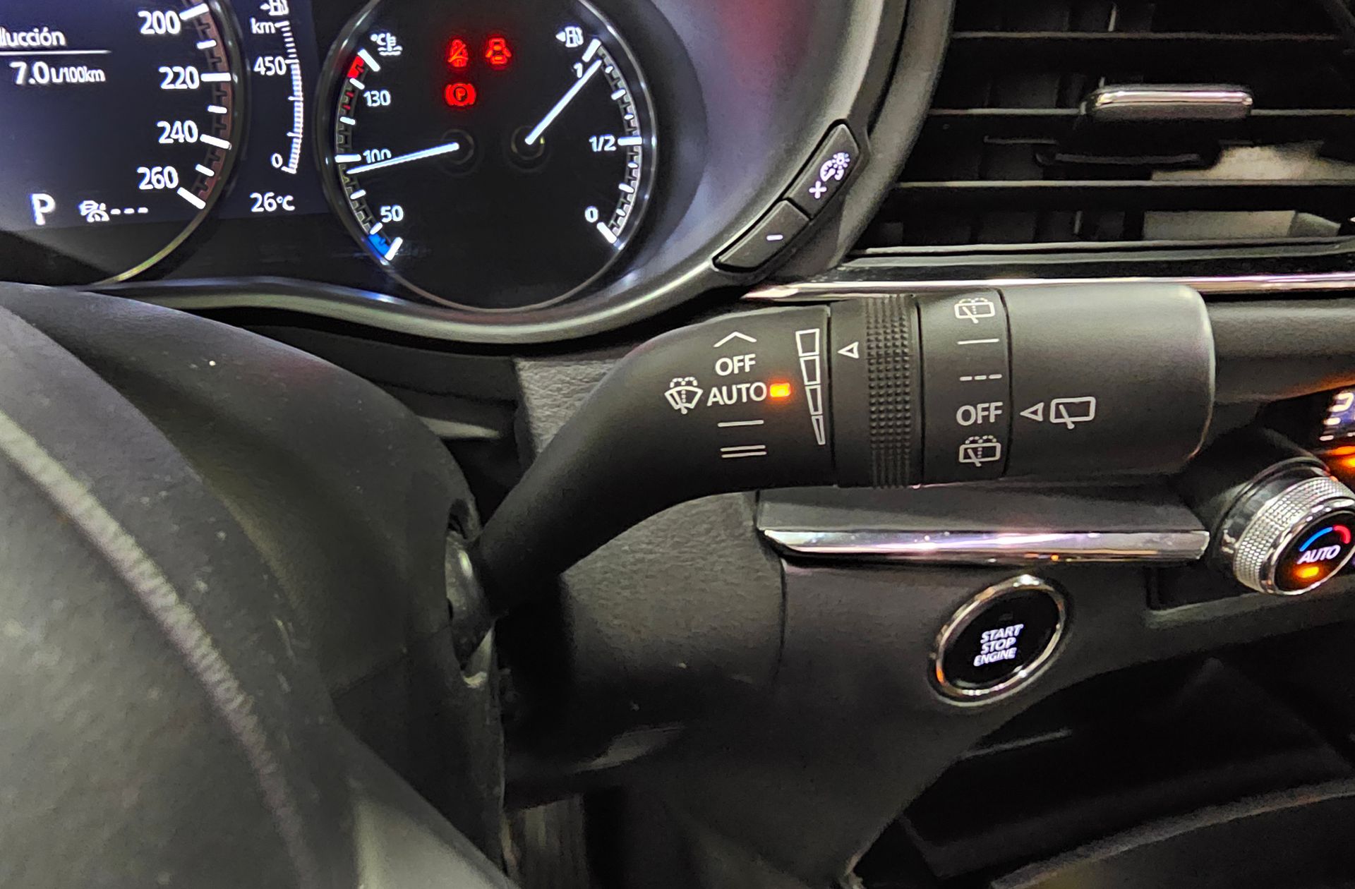 Mazda CX-30 2.0 Skyactiv-X Zenith - foto 30