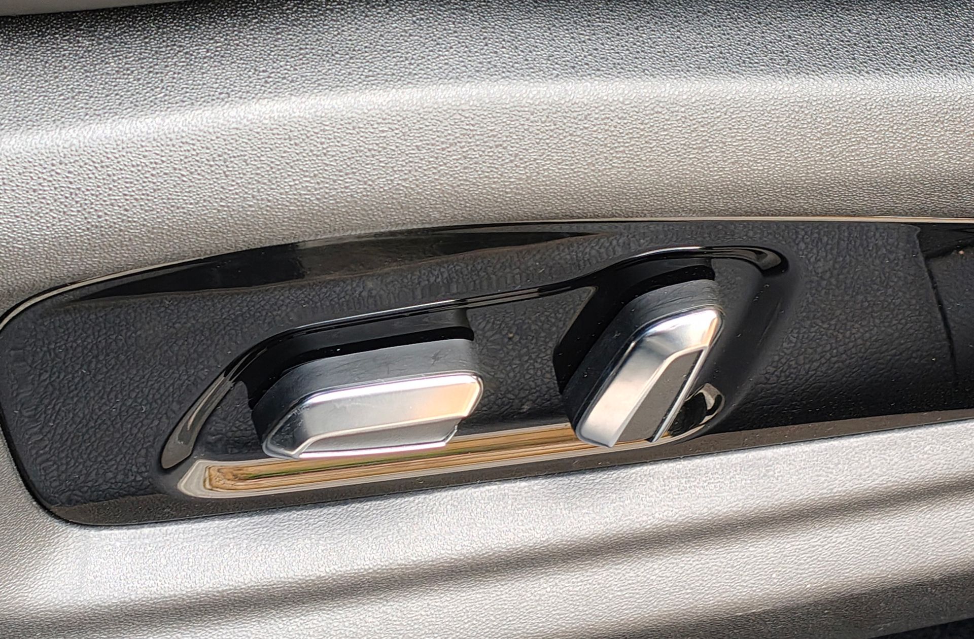 Ebro s700 1.6 T-GDi Luxury 7 DCT - foto 13