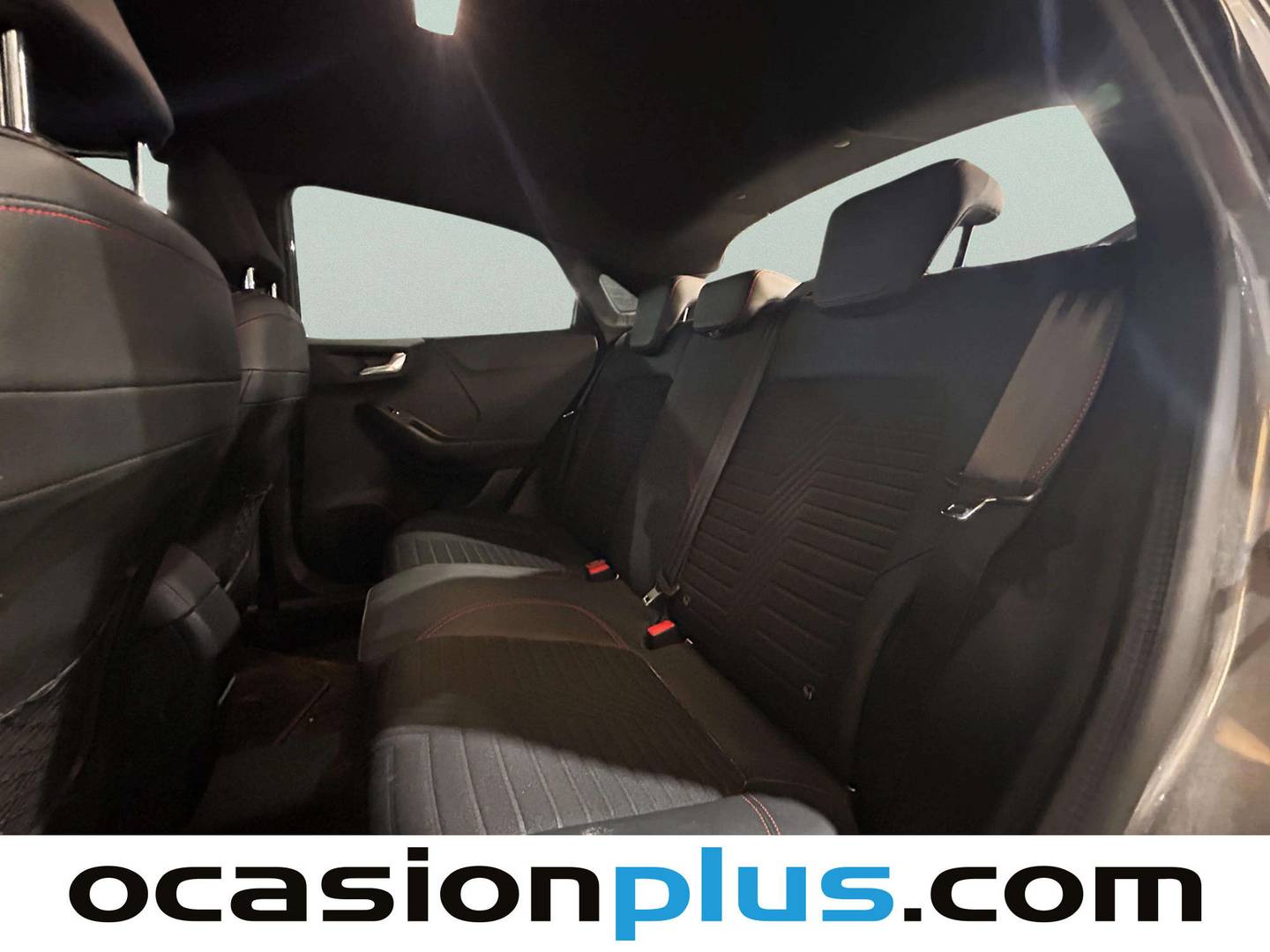 Foto asientos traseros Ford Puma Ford Puma 1.0 EcoBoost MHEV ST-Line X Design (155 CV)