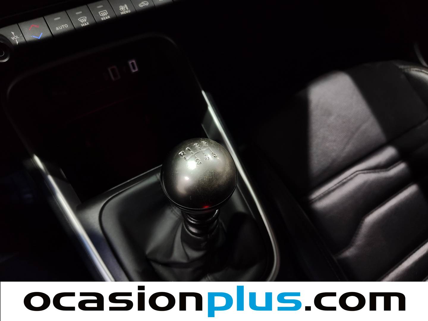 Foto Jeep Avenger Jeep Avenger 1.2 G Summit (100 CV)