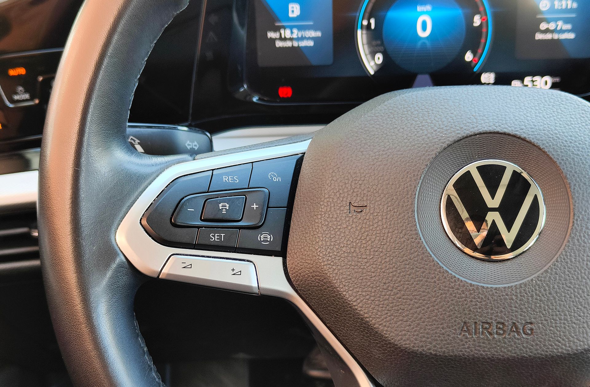 Volkswagen Golf 2.0 TDI - foto 24