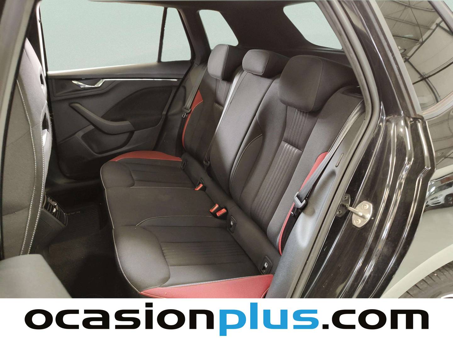 Foto asientos traseros Skoda Kamiq Skoda Kamiq 1.5 TSI Montecarlo DSG (150 CV)