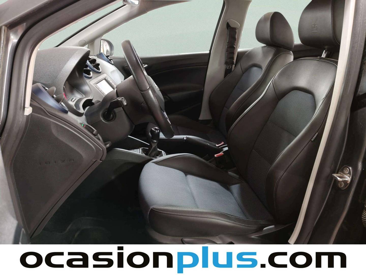 Foto asientos delanteros Seat Ibiza Seat Ibiza 1.0 EcoTSI Style Connect (110 CV)