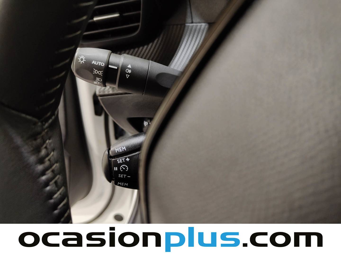 Peugeot 2008 Peugeot 2008 PureTech 100 S&S Allure Pack (100 CV) de segunda mano