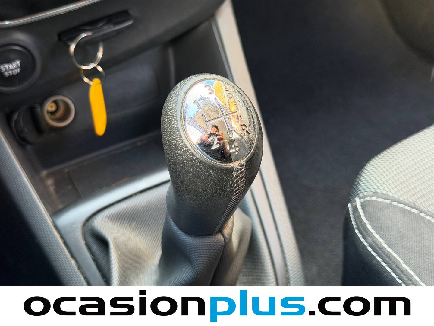 Renault Clio Renault Clio Expression 1.2 16v (75 CV) de segunda mano