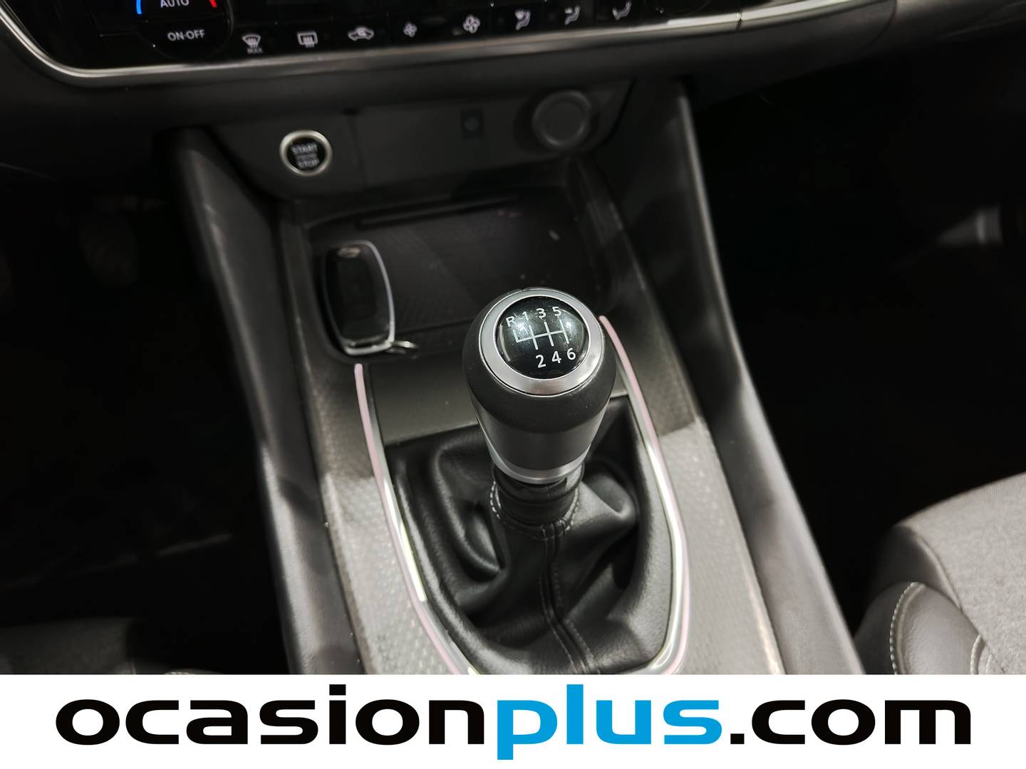 Foto Nissan QASHQAI Nissan Qashqai DIG-T 140 N-Connecta (140 CV)