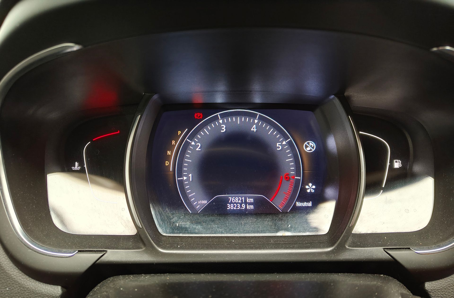 Renault Grand Scénic Zen TCe EDC GPF 7 plazas - foto 25