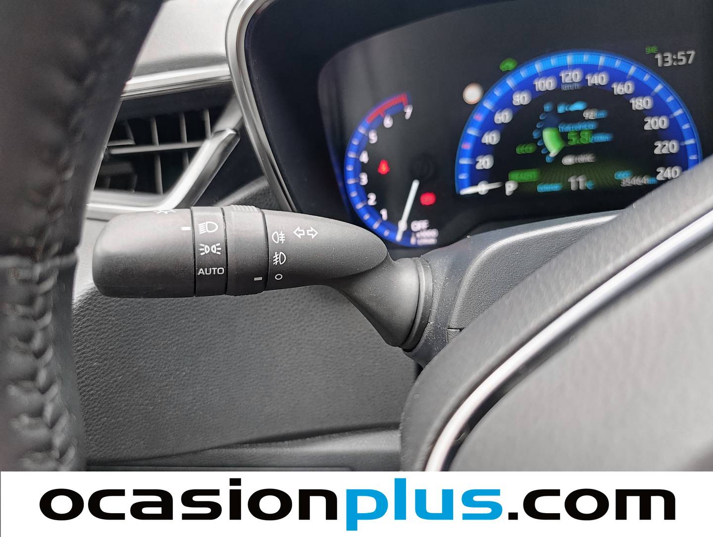 Toyota Corolla Toyota Corolla 1.8 125 Híbrido Active Tech E-CVT (122 CV) de ocasión