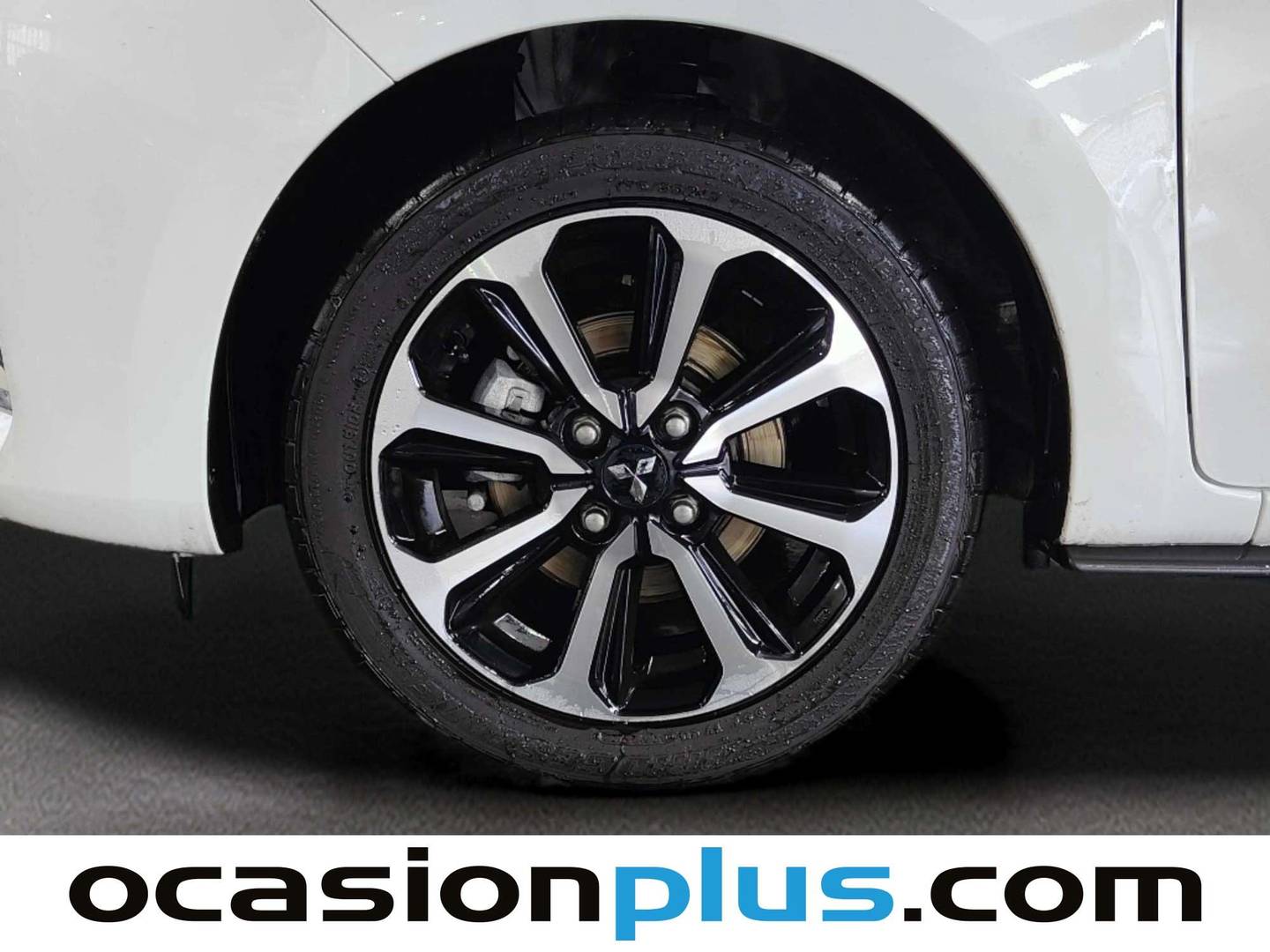 Foto Mitsubishi Space Star Mitsubishi Space Star Star 120 MPI Kaiteki (71 CV)