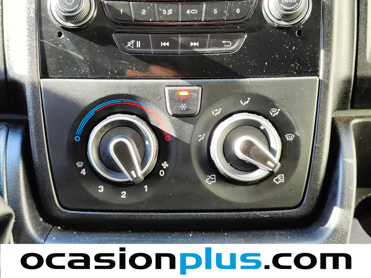 Foto Citroën Jumper Citroen Jumper BlueHDi 130 35 L3H3 (130 CV) Camperizada