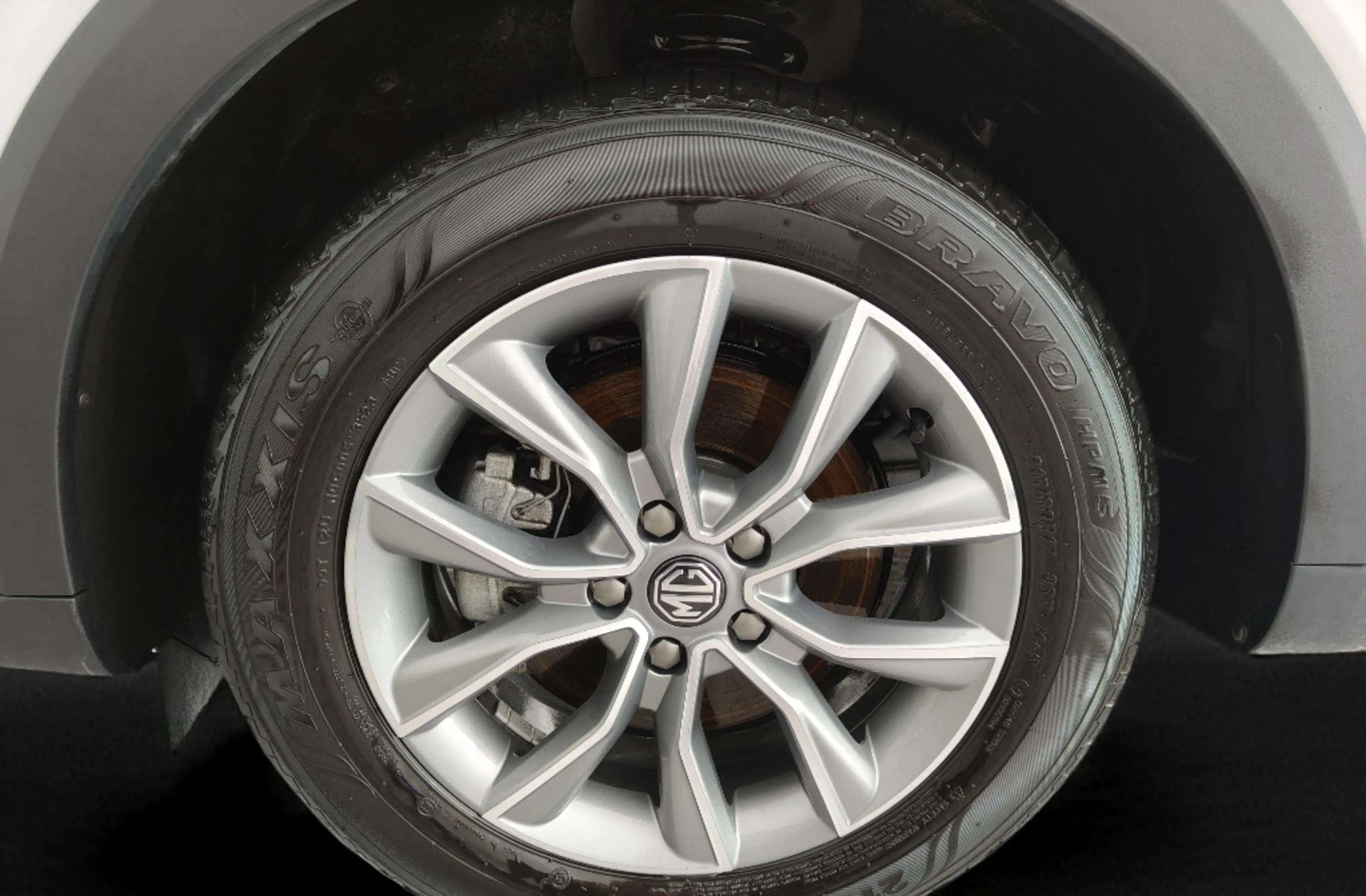 MG HS 1.5 Turbo GDI Comfort DCT - foto 27