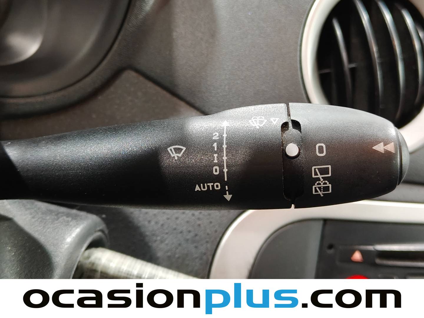 Extras y acabados del Citroën C2 Citroën C2 1.4 HDI VTR (70 CV)