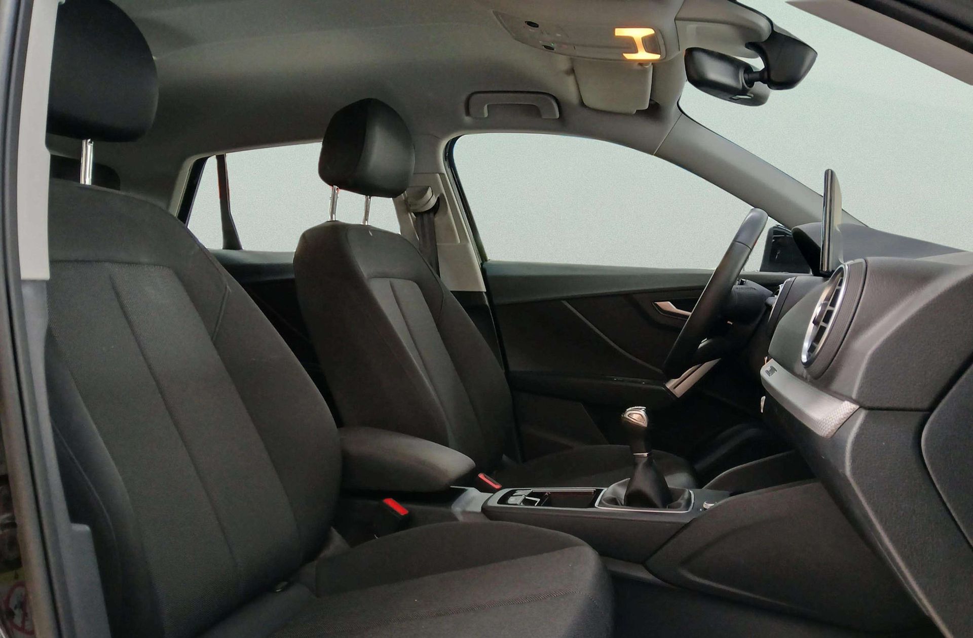Audi Q2 Advanced 30 TFSI - foto 17