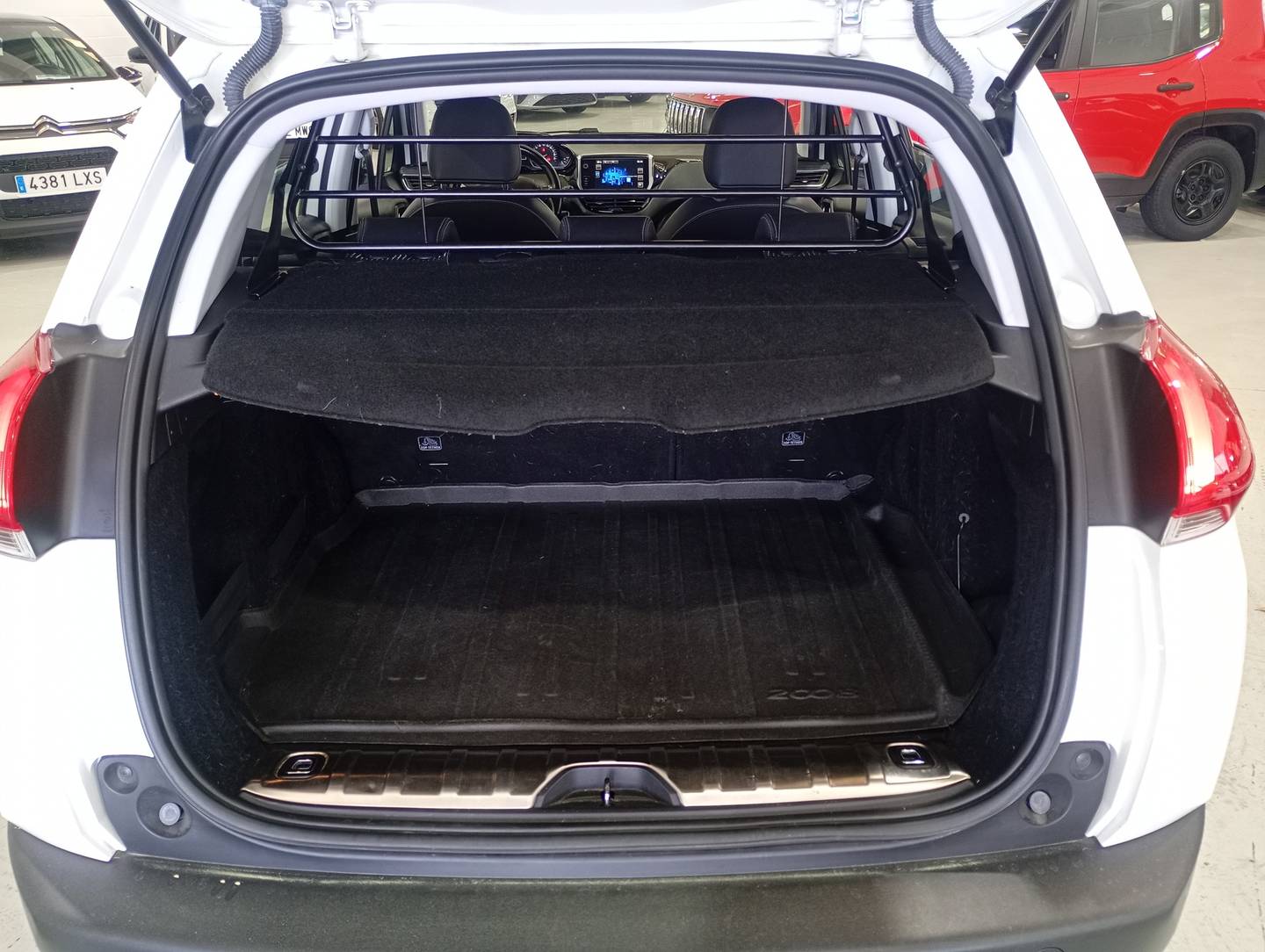 Foto asientos traseros Peugeot 2008 Peugeot 2008 PureTech 110 S&S Allure  (110 CV)