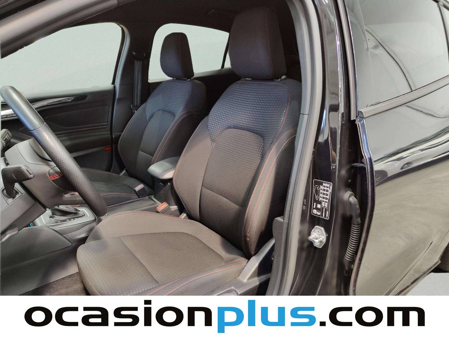 Foto asientos delanteros Ford Focus Ford Focus Focus 1.0 Ecoboost MHEV ST-Line Auto (155 CV)