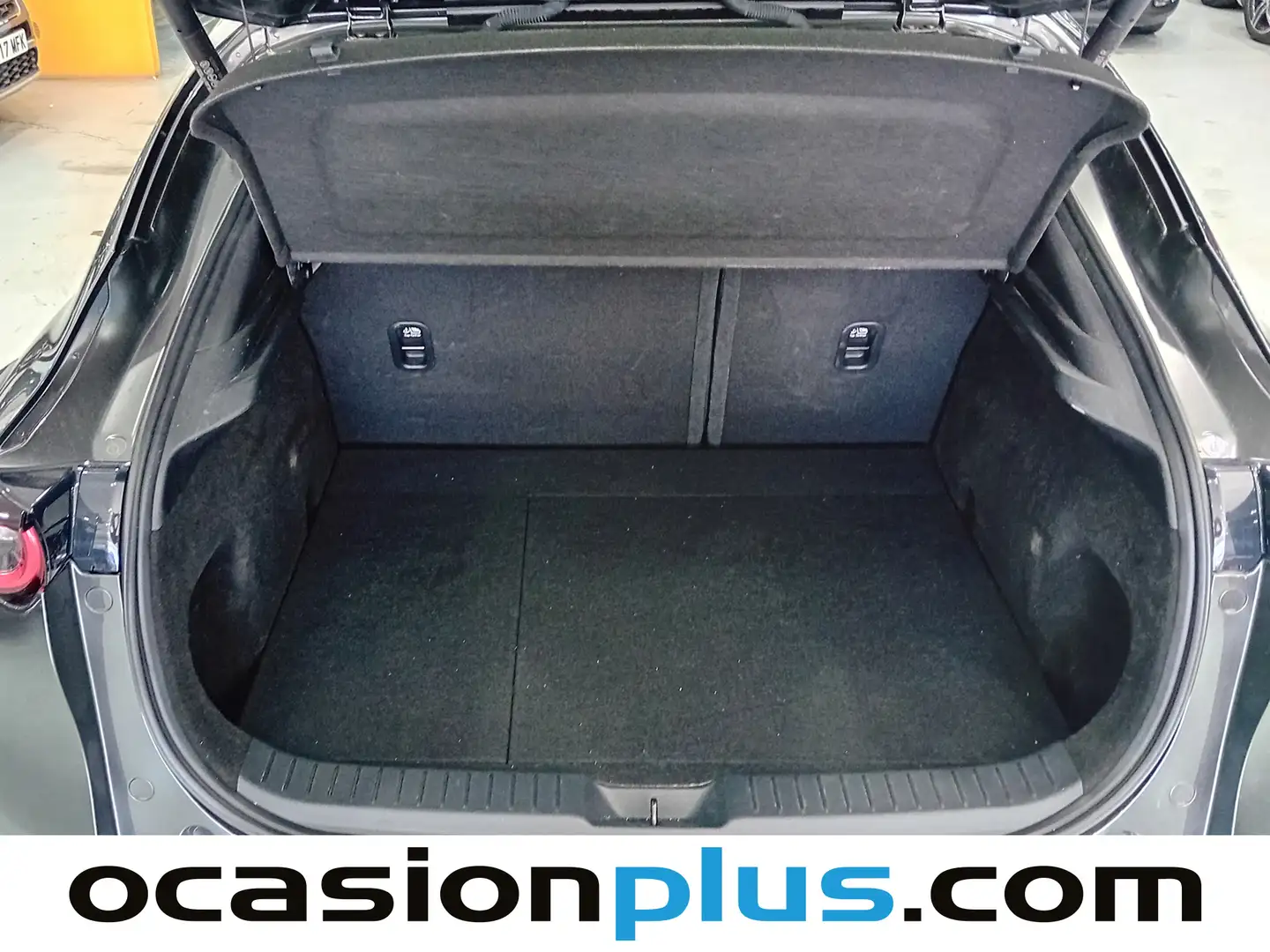 Foto Mazda CX-30 Mazda CX-30 2.0 e-SKYACTIV-G Homura 2WD AT (150 CV)