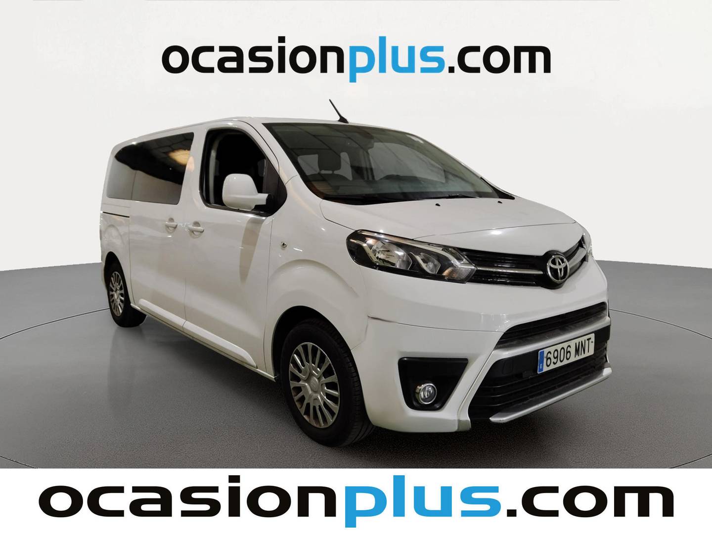 Foto delantera Toyota Proace Verso Toyota Proace Verso 2.0D VX Plus Shuttle L1 (145 CV) 9 Plazas derecha