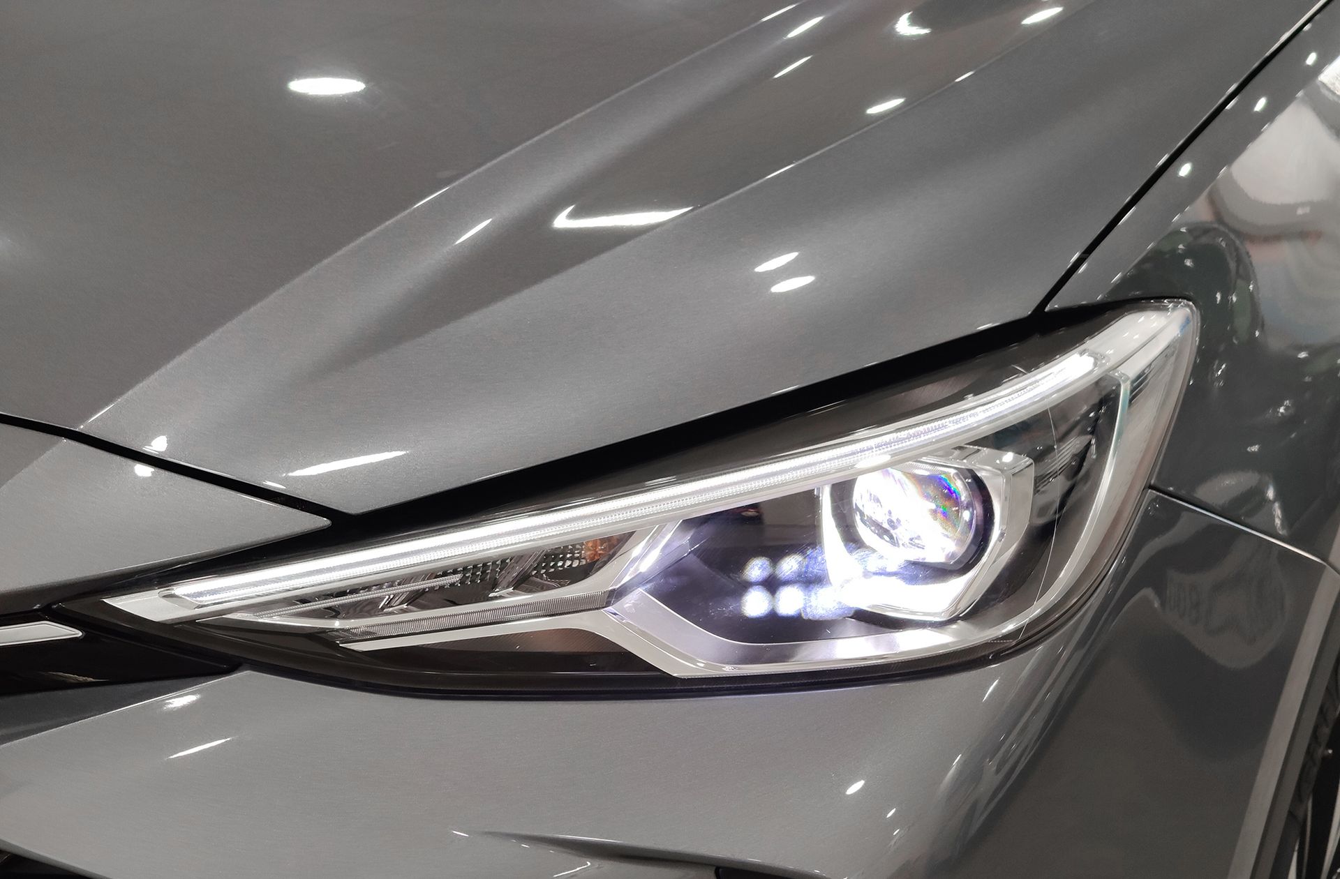 MG ZS 1.5 Hybrid+ Luxury - foto 16