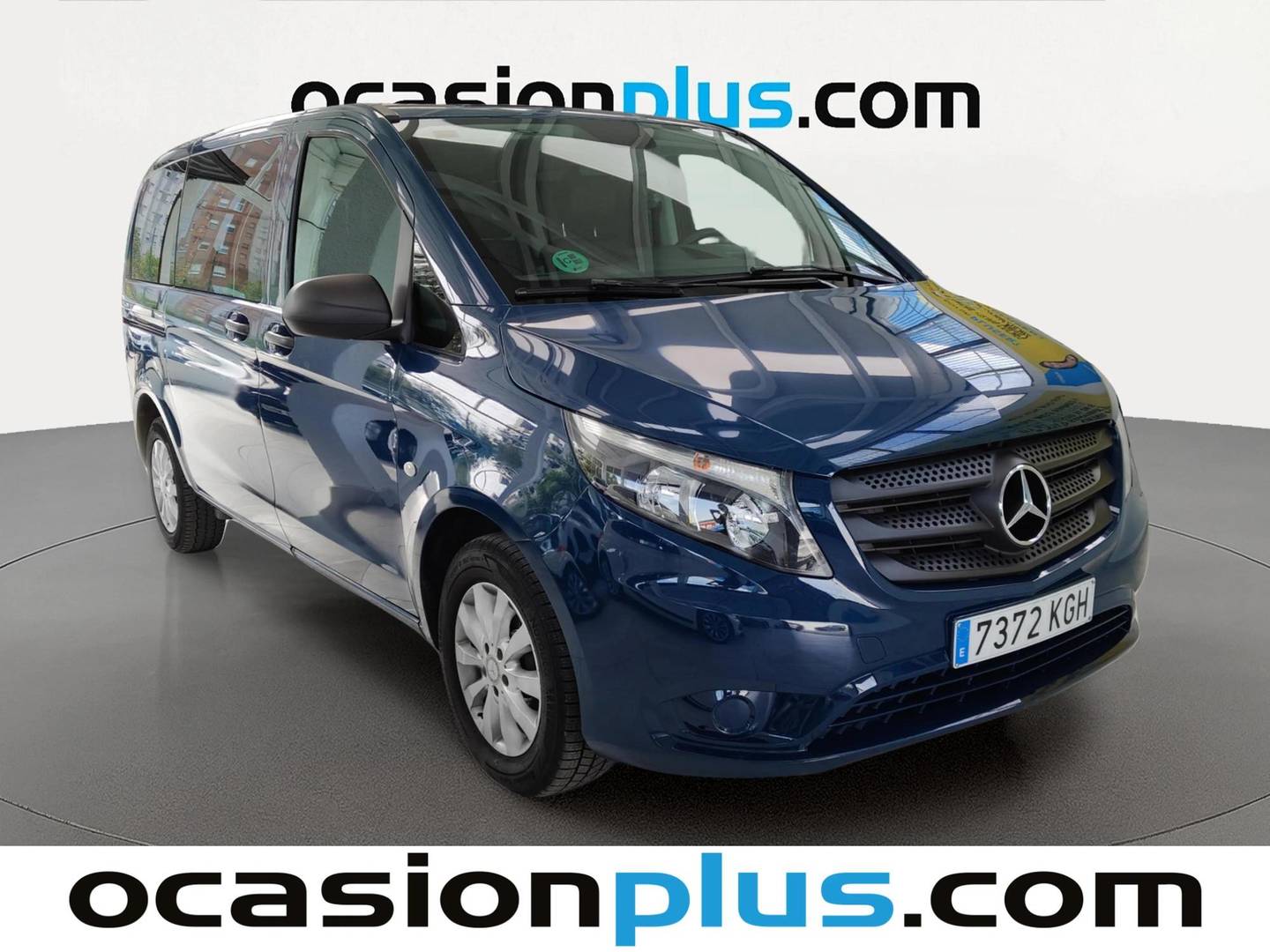 Foto delantera Mercedes Vito Mercedes Vito Combi 114 CDI Tourer Base Compacta (136 CV) 8 Plazas derecha