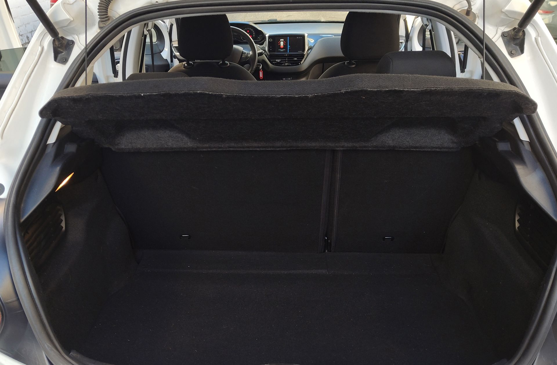 Peugeot 208 PureTech Signature - foto 11