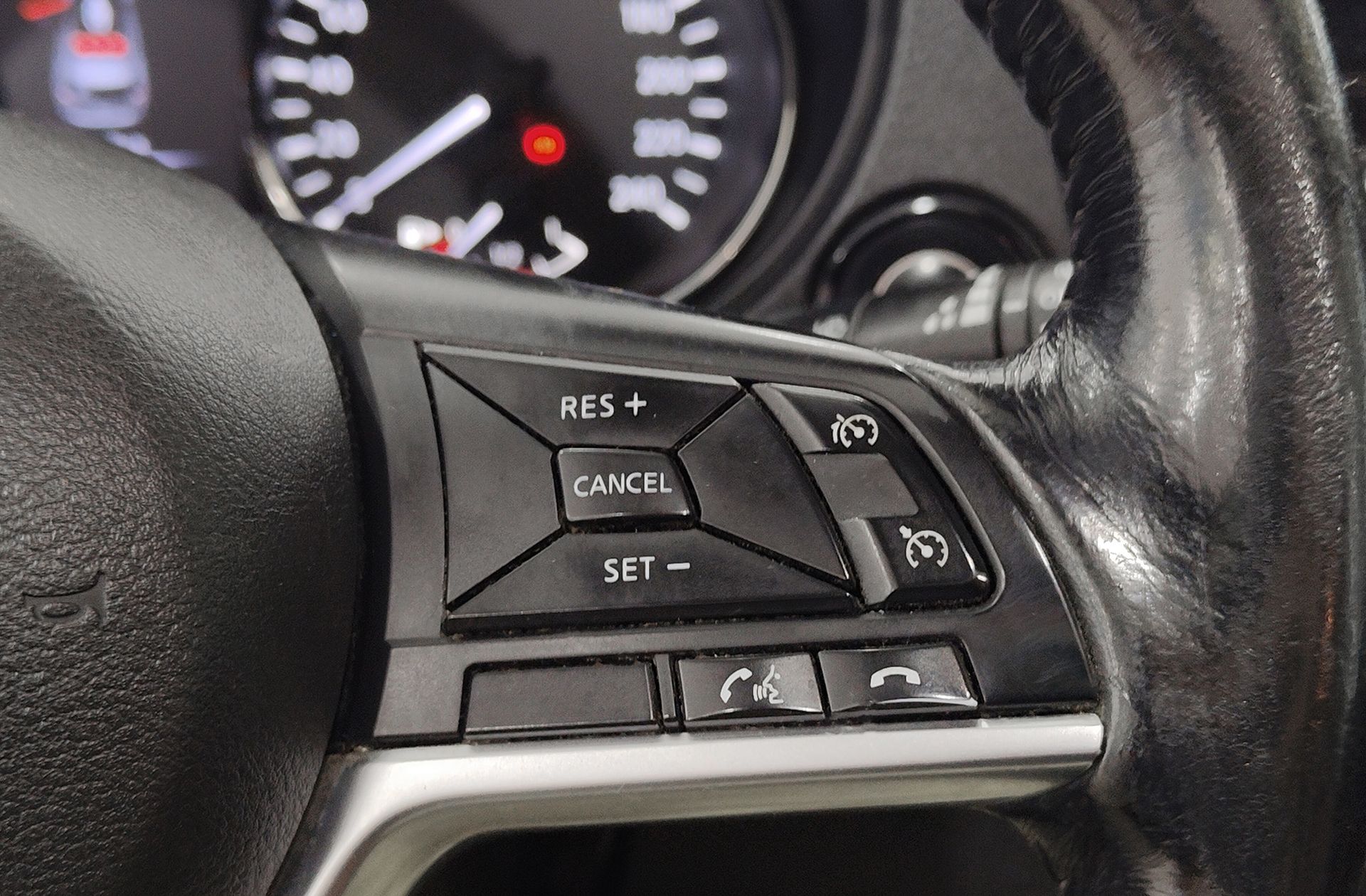 Nissan X-Trail dCi 150 Tekna 4x2 CVT 7 plazas - foto 31