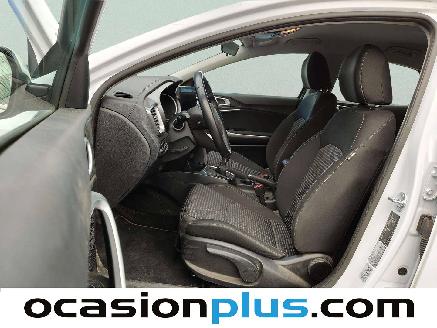 Foto asientos delanteros KIA XCeed KIA XCeed 1.0 T-GDi Drive (100 CV)