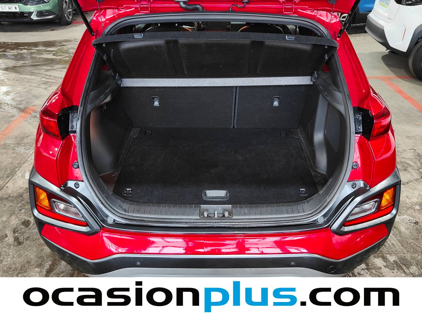 Foto Hyundai Kona Hyundai Kona 1.6 TGDi Tecno Red 4X2 DT (177 CV)