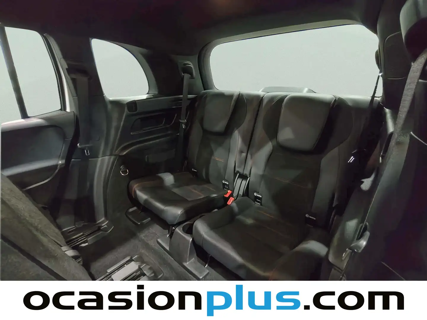 Foto Mercedes GLB Mercedes-Benz GLB 200 d (150 CV) Pack AMG 7 Plazas