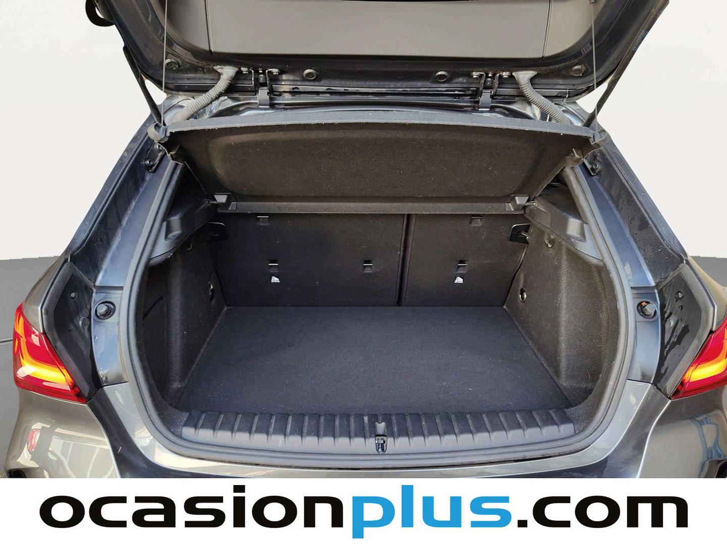 Fotos maletero BMW Serie 1 BMW Serie 1 118d (150 CV)