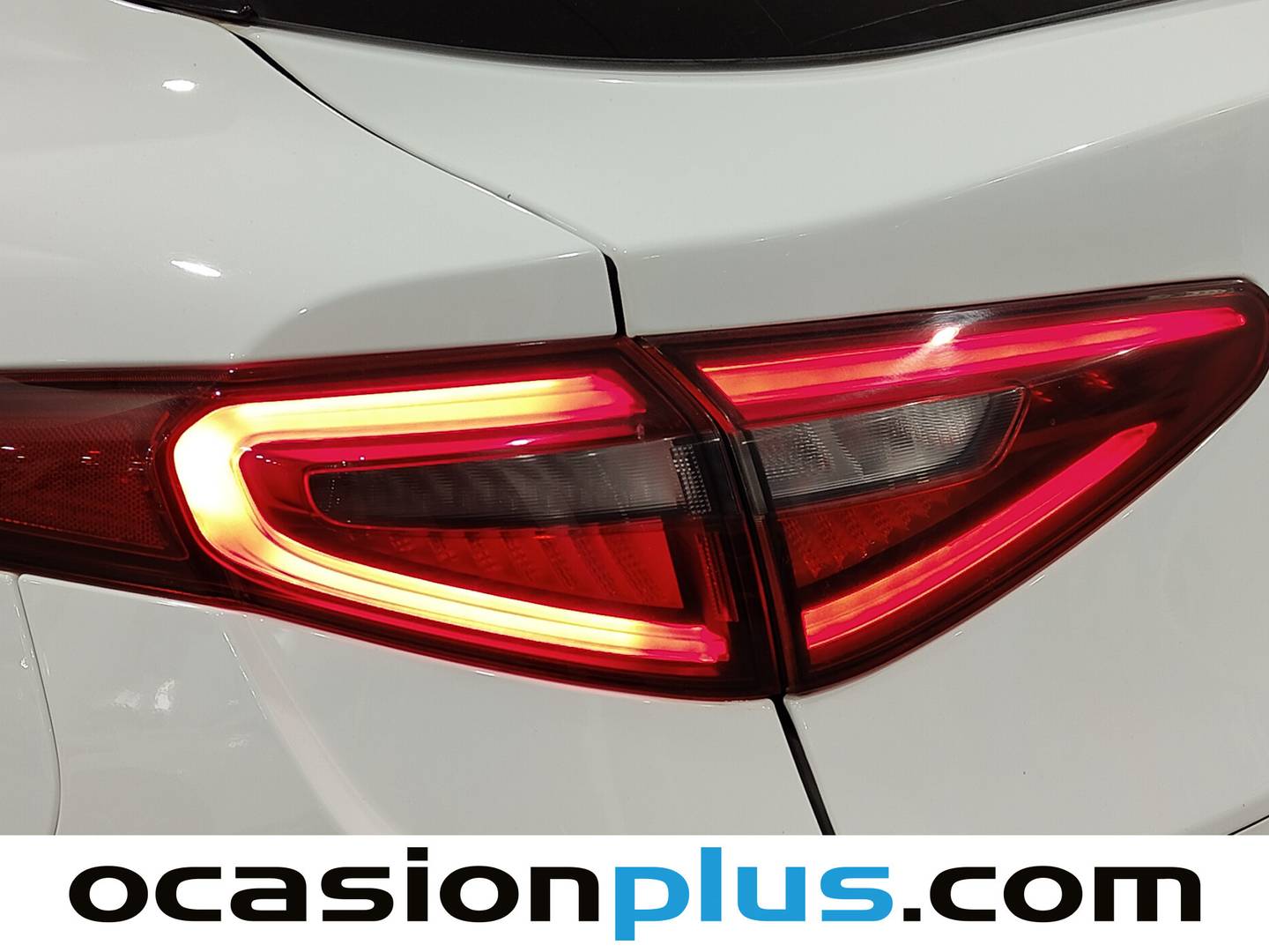 Foto Alfa Romeo Stelvio Alfa Romeo Stelvio 2.2 Diesel Sprint RWD (160 CV)