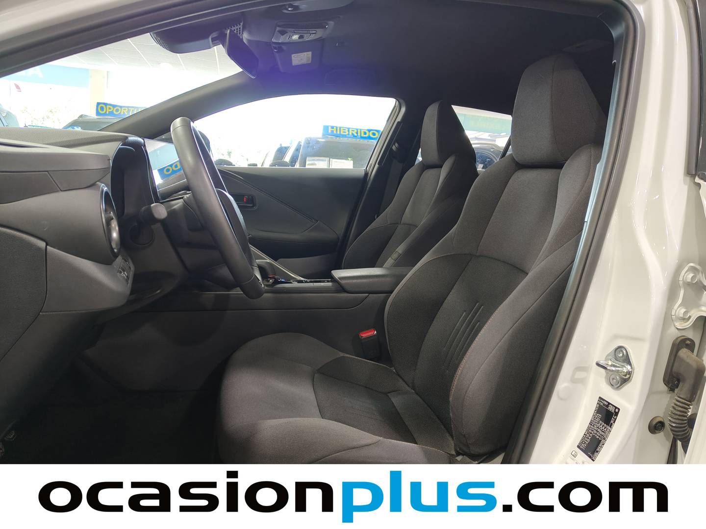 Foto asientos delanteros Toyota C-HR Toyota C-HR 200H Premiere Edition (196 CV)