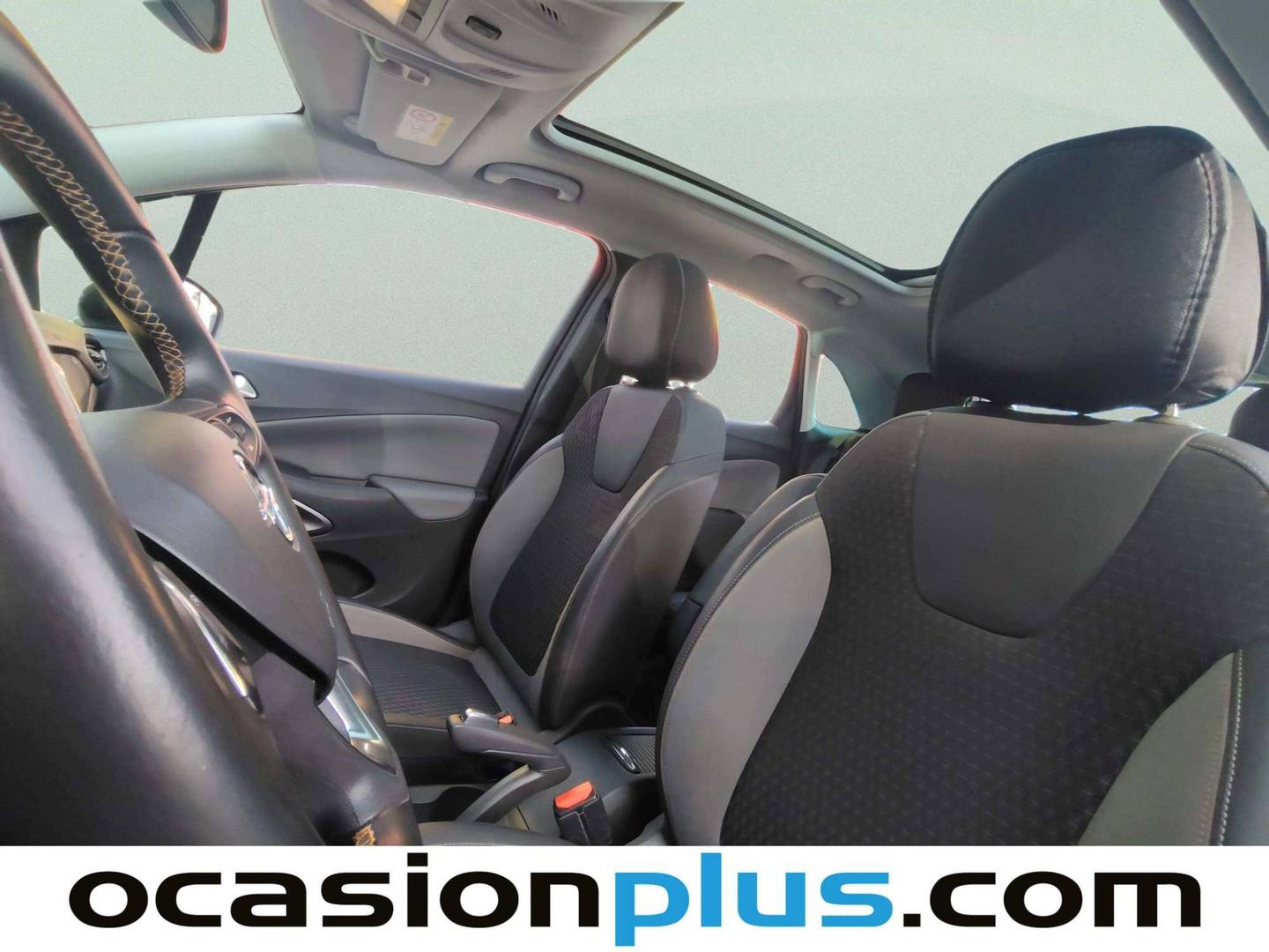 Extras y acabados del Opel Crossland X Opel Crossland X 1.2 Turbo S&S Ultimate (130 CV)