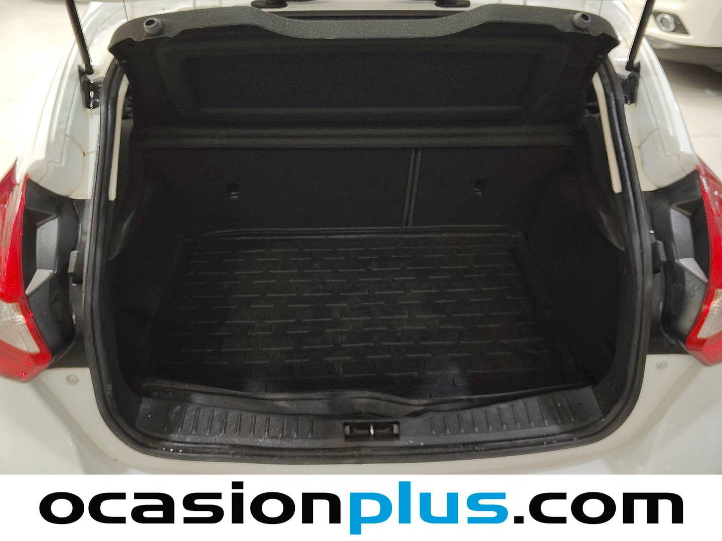 Fotos maletero Ford Focus Ford Focus 1.0 Ecoboost Auto-Start-Stop Trend (100 CV)