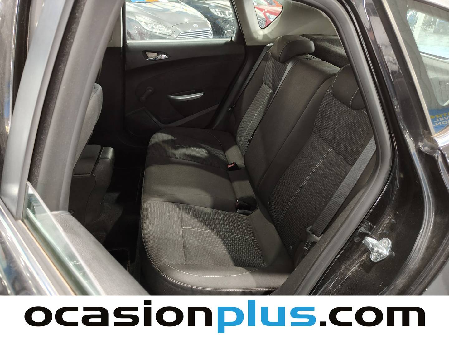 Foto asientos traseros Opel Astra Opel Astra 1.4 Turbo Sport (140 CV)