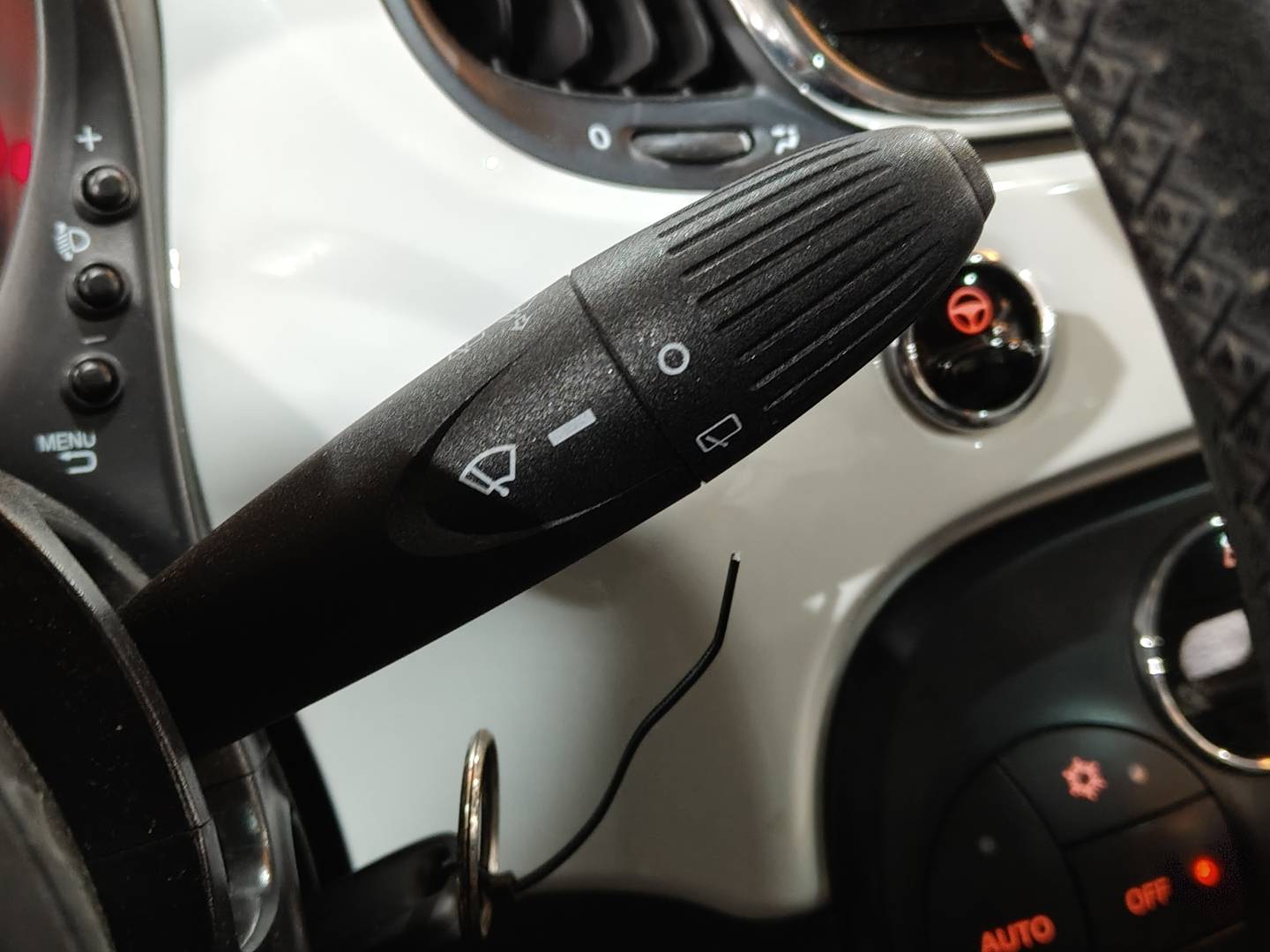 Foto Fiat 500 Fiat 500 1.2 8v Lounge (69 CV)