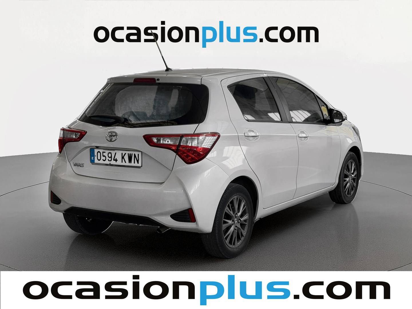 Foto trasera Toyota Yaris Toyota Yaris 1.5 Active Tech (111 CV) derecha
