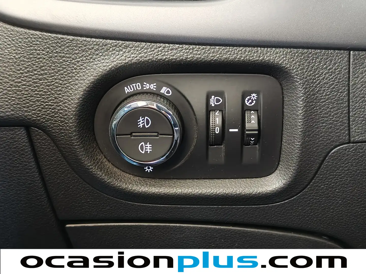 Foto Opel Astra Opel Astra 1.0 Turbo S&S Selective (105 CV)