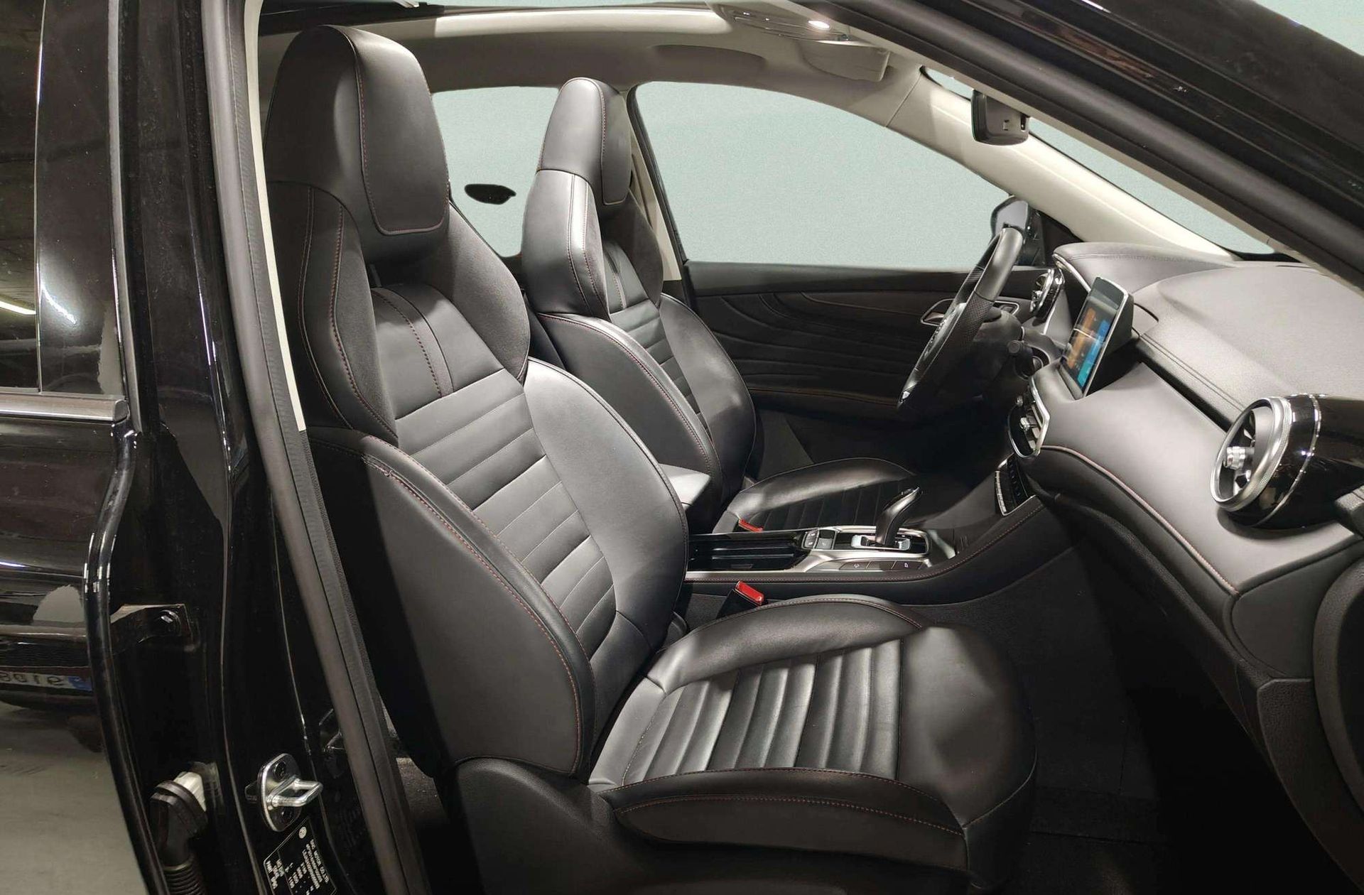 MG EHS 1.5 T-GDi PHEV Luxury - foto 25