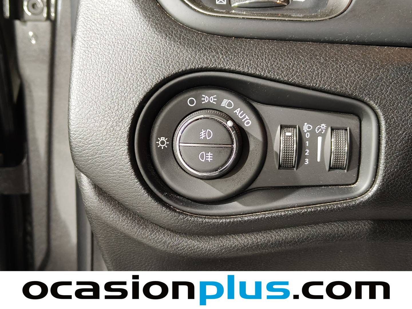 Foto Jeep Renegade Jeep Renegade 1.6 Multijet Limited 4x2 (120 CV)